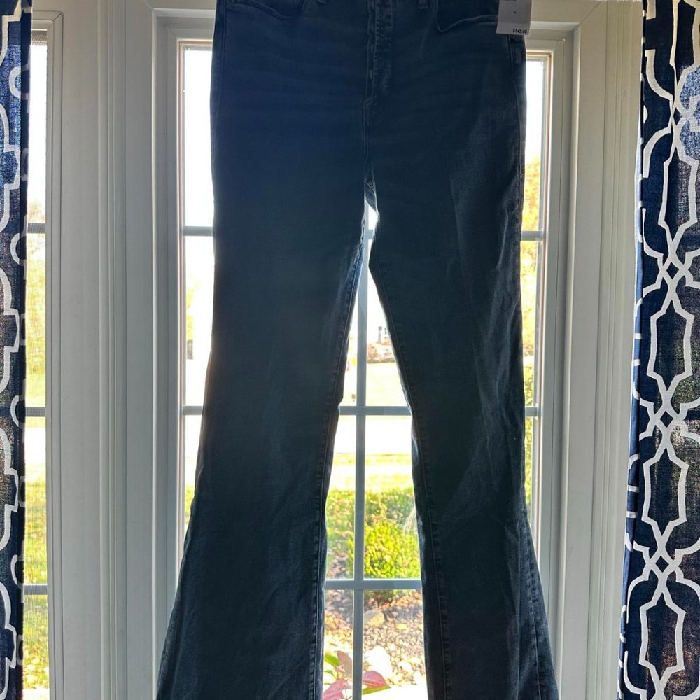 NWT Good American Good Legs Flare. 10/30
